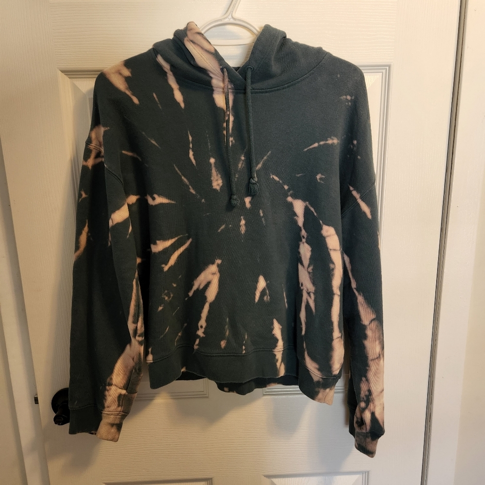 Aritzia Hoodie